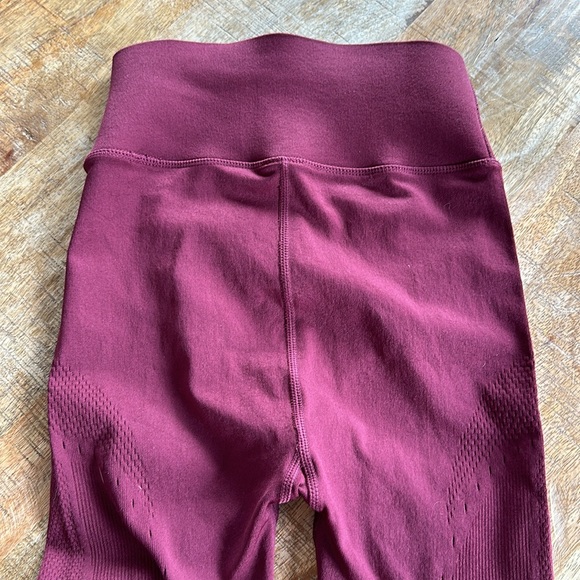 Fabletics Khloe Kardashian edit - Picture 5 of 5